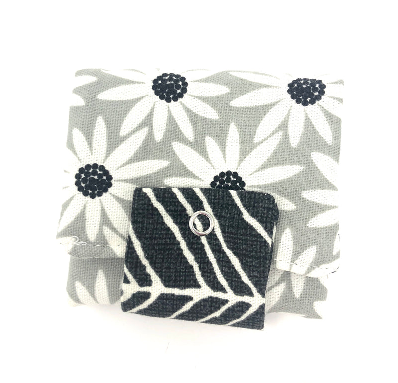 Roller Wallet (Gray White Floral)